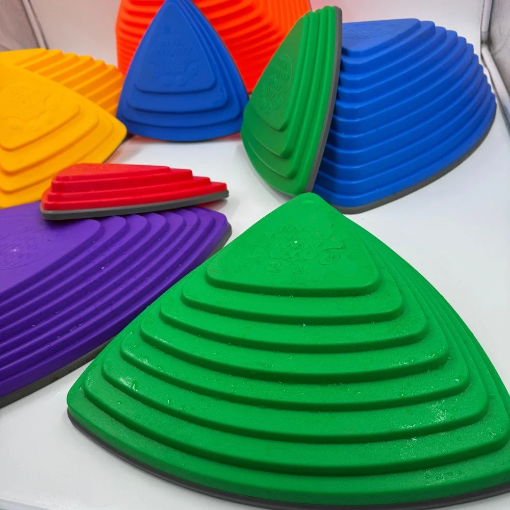 Gonge Balancing River Stones Hilltops Kids OS Multicolor 10 pc Set Non-Slip Pods